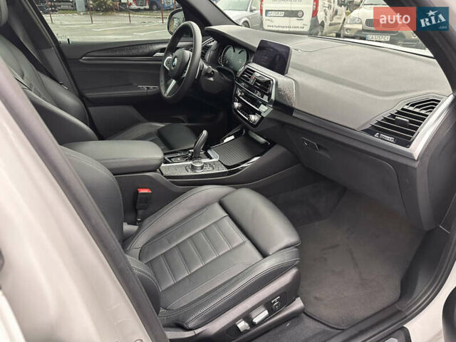 Белый БМВ Х3, объемом двигателя 2 л и пробегом 53 тыс. км за 35800 $, фото 32 на Automoto.ua