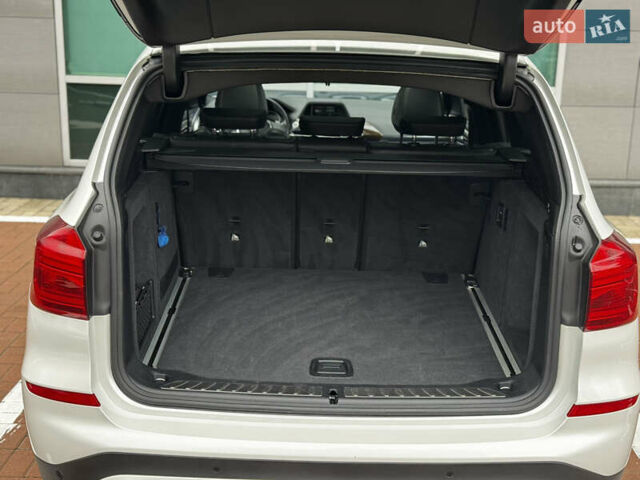 Белый БМВ Х3, объемом двигателя 2 л и пробегом 82 тыс. км за 27000 $, фото 6 на Automoto.ua