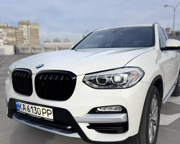 Белый БМВ Х3, объемом двигателя 2 л и пробегом 115 тыс. км за 28500 $, фото 5 на Automoto.ua