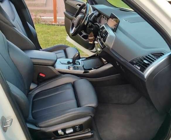 БМВ Х3 2019 в Киеве на Automoto.ua Белый БМВ Х3, объемом двигателя 2 л и пробегом 87 тыс. км за 18000 $, фото 5 на Automoto.ua