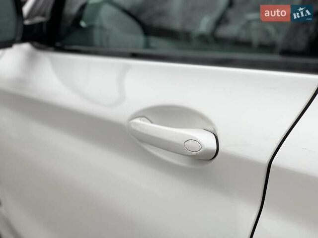 Білий БМВ Х3, об'ємом двигуна 3 л та пробігом 64 тис. км за 43490 $, фото 12 на Automoto.ua