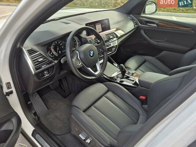 Білий БМВ Х3, об'ємом двигуна 2 л та пробігом 40 тис. км за 32200 $, фото 38 на Automoto.ua