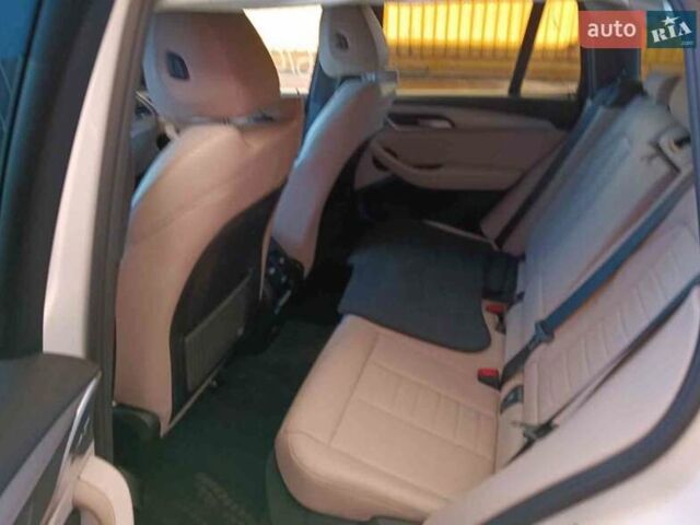 Білий БМВ Х3, об'ємом двигуна 2 л та пробігом 67 тис. км за 19800 $, фото 13 на Automoto.ua