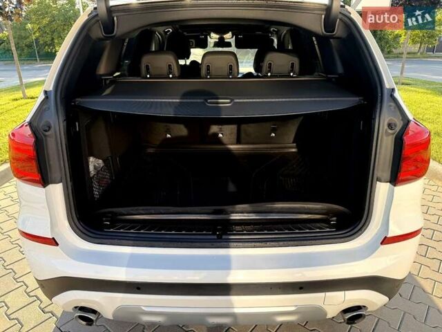 Білий БМВ Х3, об'ємом двигуна 2 л та пробігом 82 тис. км за 26000 $, фото 11 на Automoto.ua