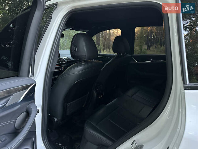 БМВ Х3 2019 в Кременчуге на Automoto.ua Белый БМВ Х3, объемом двигателя 3 л и пробегом 64 тыс. км за 40000 $, фото 7 на Automoto.ua