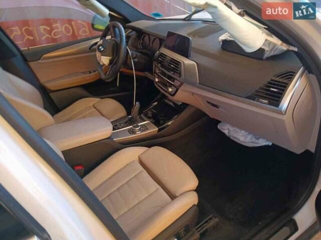 Білий БМВ Х3, об'ємом двигуна 2 л та пробігом 67 тис. км за 19800 $, фото 9 на Automoto.ua