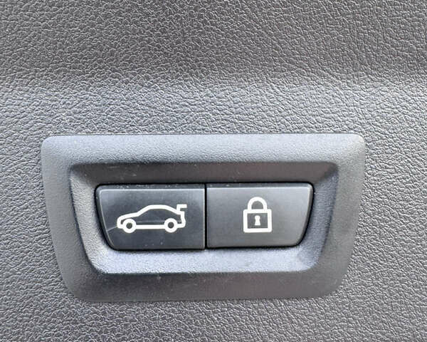 Белый БМВ Х3, объемом двигателя 2 л и пробегом 115 тыс. км за 28500 $, фото 9 на Automoto.ua