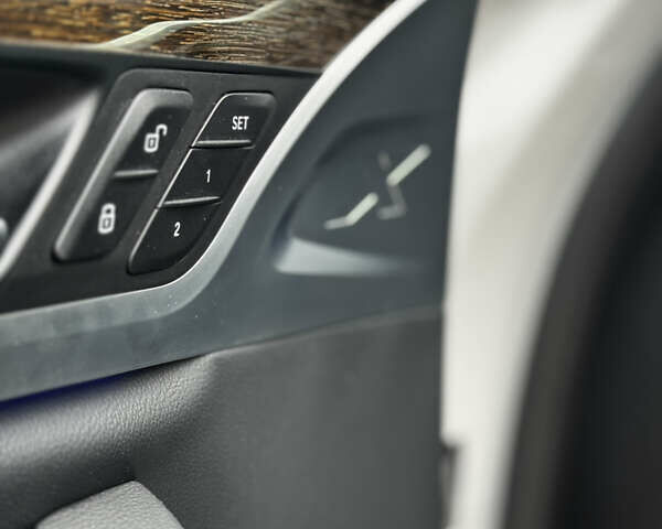 Белый БМВ Х3, объемом двигателя 2 л и пробегом 82 тыс. км за 27000 $, фото 16 на Automoto.ua