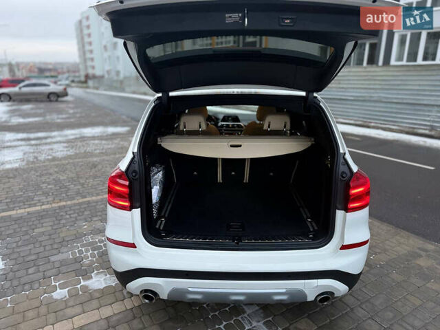Білий БМВ Х3, об'ємом двигуна 2 л та пробігом 80 тис. км за 25200 $, фото 6 на Automoto.ua