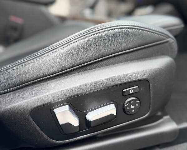 Білий БМВ Х3, об'ємом двигуна 2 л та пробігом 115 тис. км за 28500 $, фото 26 на Automoto.ua