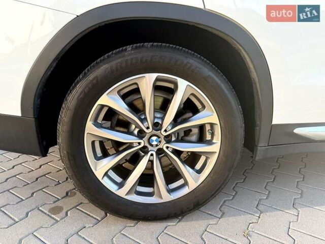 Білий БМВ Х3, об'ємом двигуна 2 л та пробігом 82 тис. км за 26000 $, фото 24 на Automoto.ua