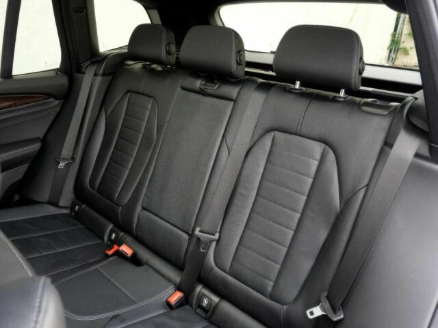 Белый БМВ Х3, объемом двигателя 2 л и пробегом 30 тыс. км за 13500 $, фото 13 на Automoto.ua