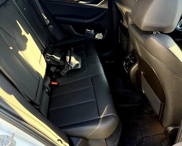 Білий БМВ Х3, об'ємом двигуна 2 л та пробігом 82 тис. км за 26000 $, фото 10 на Automoto.ua