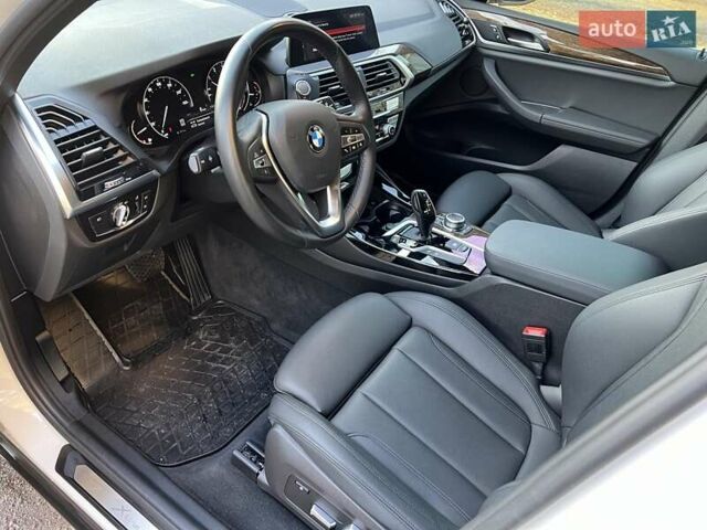 Белый БМВ Х3, объемом двигателя 2 л и пробегом 82 тыс. км за 27700 $, фото 14 на Automoto.ua