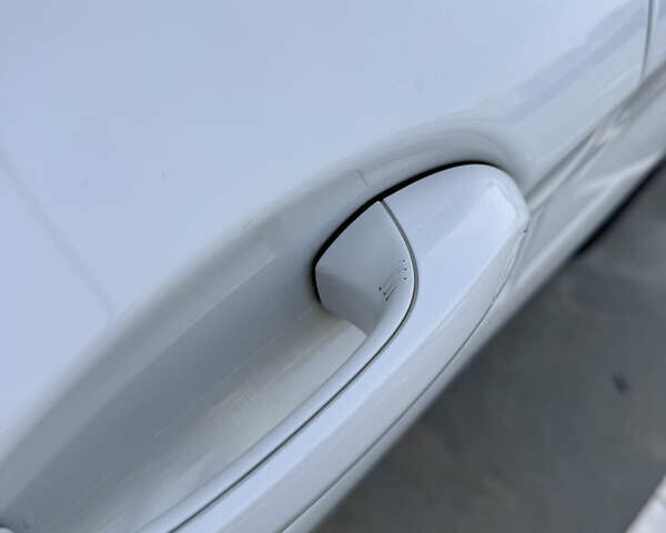 Білий БМВ Х3, об'ємом двигуна 2 л та пробігом 115 тис. км за 28500 $, фото 12 на Automoto.ua