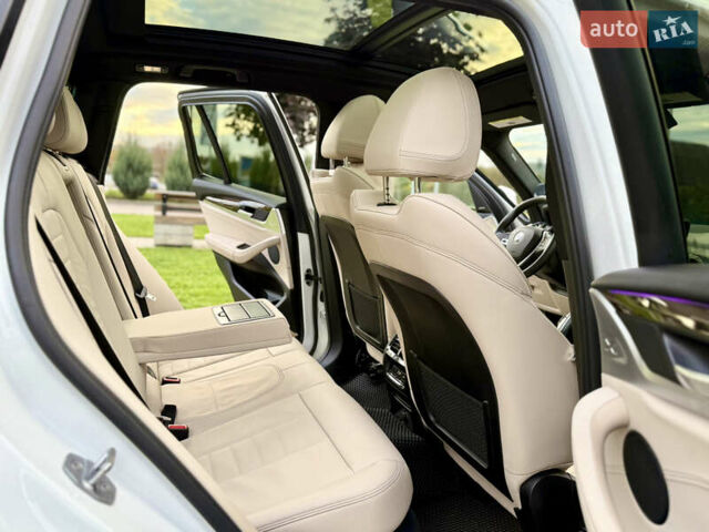 Белый БМВ Х3, объемом двигателя 2 л и пробегом 34 тыс. км за 28500 $, фото 12 на Automoto.ua
