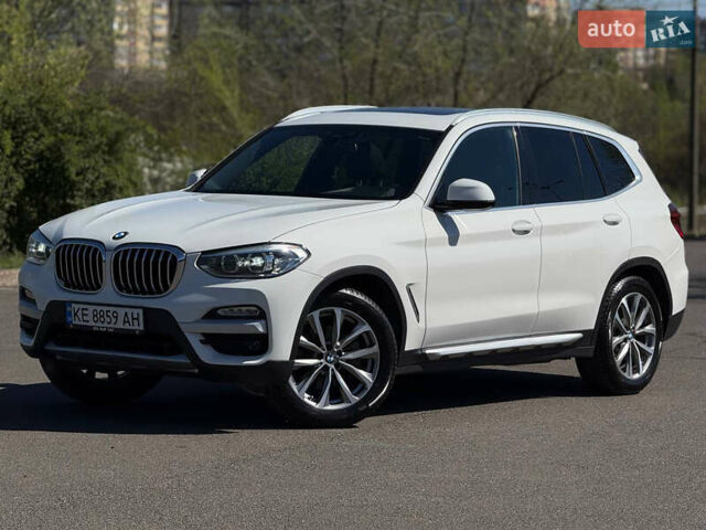 Белый БМВ Х3, объемом двигателя 2 л и пробегом 105 тыс. км за 28000 $, фото 2 на Automoto.ua