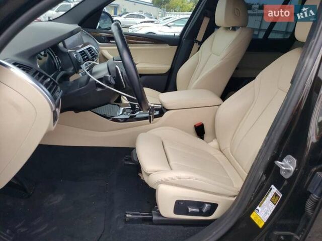 Белый БМВ Х3, объемом двигателя 2 л и пробегом 91 тыс. км за 21800 $, фото 6 на Automoto.ua