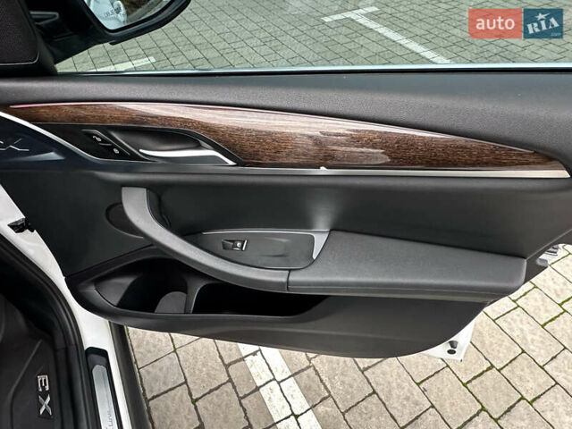 Белый БМВ Х3, объемом двигателя 2 л и пробегом 115 тыс. км за 30500 $, фото 28 на Automoto.ua