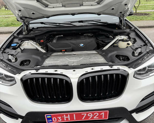 Белый БМВ Х3, объемом двигателя 2 л и пробегом 115 тыс. км за 25399 $, фото 13 на Automoto.ua