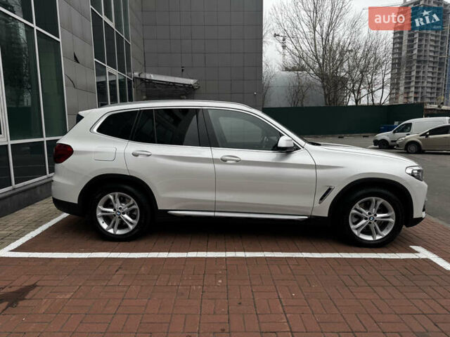 Белый БМВ Х3, объемом двигателя 2 л и пробегом 82 тыс. км за 27000 $, фото 3 на Automoto.ua