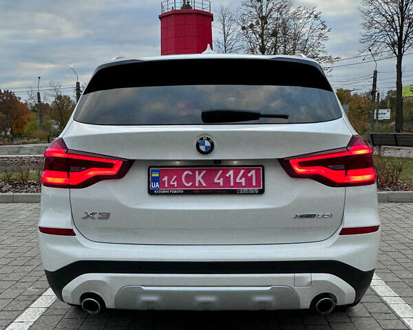 Белый БМВ Х3, объемом двигателя 2 л и пробегом 115 тыс. км за 30500 $, фото 5 на Automoto.ua