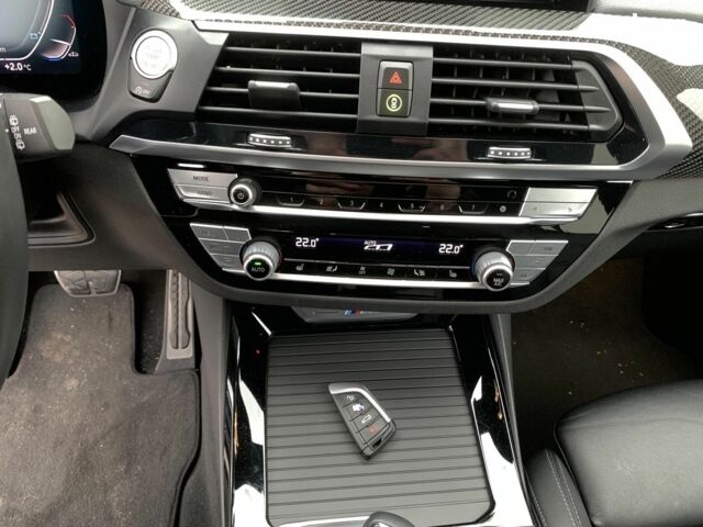 Білий БМВ Х3, об'ємом двигуна 3 л та пробігом 64 тис. км за 43490 $, фото 40 на Automoto.ua