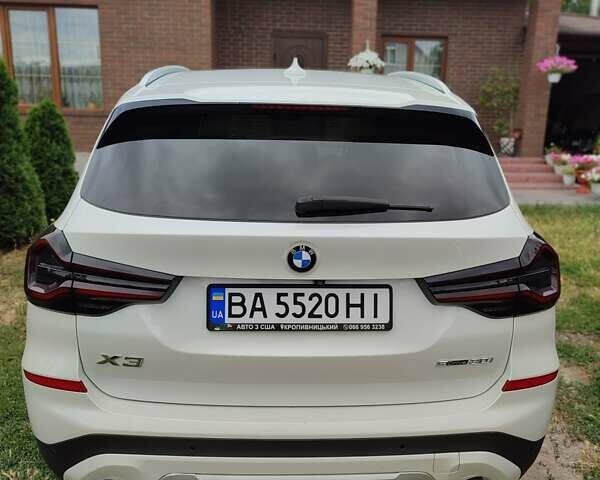 Белый БМВ Х3, объемом двигателя 2 л и пробегом 117 тыс. км за 29500 $, фото 4 на Automoto.ua