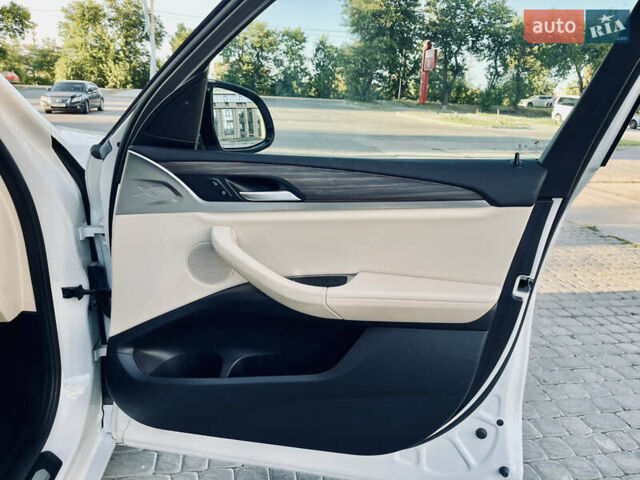Белый БМВ Х3, объемом двигателя 2 л и пробегом 93 тыс. км за 30500 $, фото 17 на Automoto.ua