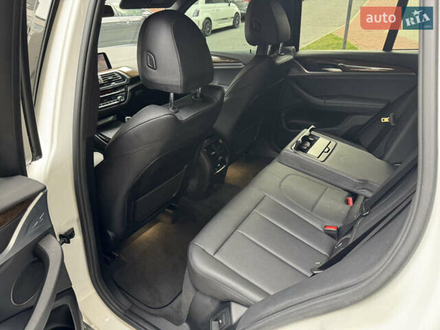 Белый БМВ Х3, объемом двигателя 2 л и пробегом 79 тыс. км за 25800 $, фото 16 на Automoto.ua