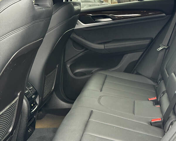 Белый БМВ Х3, объемом двигателя 2 л и пробегом 115 тыс. км за 25399 $, фото 28 на Automoto.ua