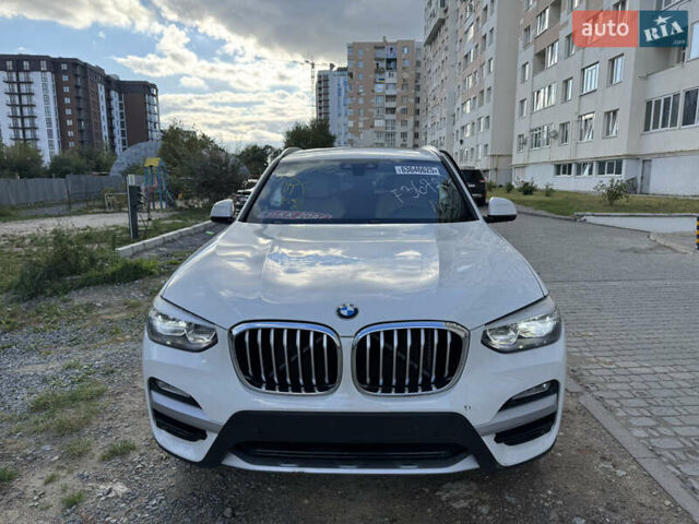 Белый БМВ Х3, объемом двигателя 2 л и пробегом 125 тыс. км за 19500 $, фото 4 на Automoto.ua