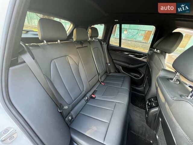 Белый БМВ Х3, объемом двигателя 2 л и пробегом 82 тыс. км за 27700 $, фото 36 на Automoto.ua