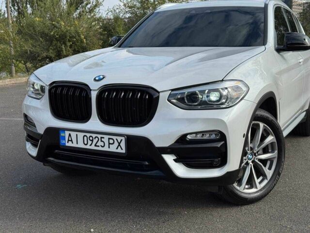 Белый БМВ Х3, объемом двигателя 2 л и пробегом 90 тыс. км за 28000 $, фото 5 на Automoto.ua