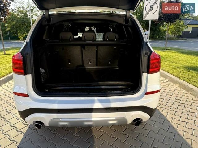 Білий БМВ Х3, об'ємом двигуна 2 л та пробігом 82 тис. км за 26000 $, фото 12 на Automoto.ua