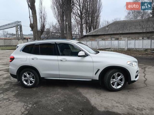 Білий БМВ Х3, об'ємом двигуна 2 л та пробігом 87 тис. км за 29900 $, фото 4 на Automoto.ua