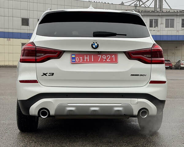 Белый БМВ Х3, объемом двигателя 2 л и пробегом 115 тыс. км за 25399 $, фото 5 на Automoto.ua