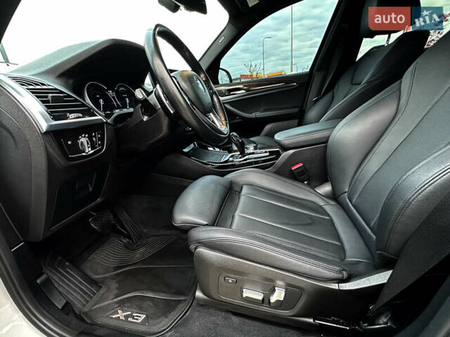Белый БМВ Х3, объемом двигателя 2 л и пробегом 115 тыс. км за 30500 $, фото 21 на Automoto.ua