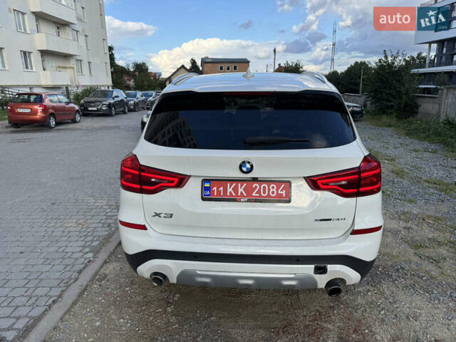 Белый БМВ Х3, объемом двигателя 2 л и пробегом 125 тыс. км за 19500 $, фото 6 на Automoto.ua
