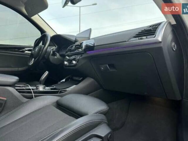 Білий БМВ Х3, об'ємом двигуна 3 л та пробігом 200 тис. км за 34000 $, фото 33 на Automoto.ua