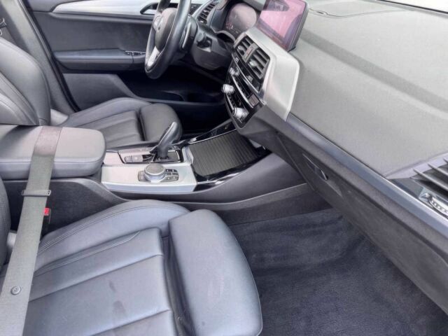 Белый БМВ Х3, объемом двигателя 2 л и пробегом 45 тыс. км за 10100 $, фото 7 на Automoto.ua