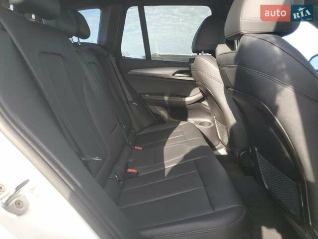 Белый БМВ Х3, объемом двигателя 2 л и пробегом 72 тыс. км за 11500 $, фото 9 на Automoto.ua