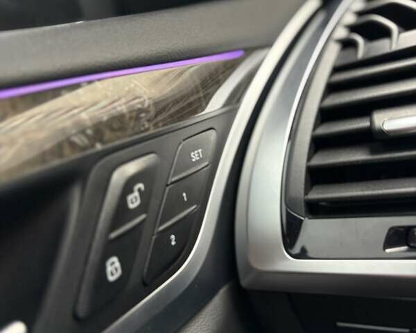 Белый БМВ Х3, объемом двигателя 2 л и пробегом 51 тыс. км за 39333 $, фото 38 на Automoto.ua