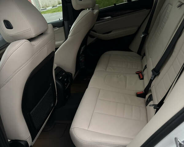 БМВ Х3 2020 у Харкові на Automoto.ua Білий БМВ Х3, об'ємом двигуна 2 л та пробігом 62 тис. км за 35000 $, фото 9 на Automoto.ua