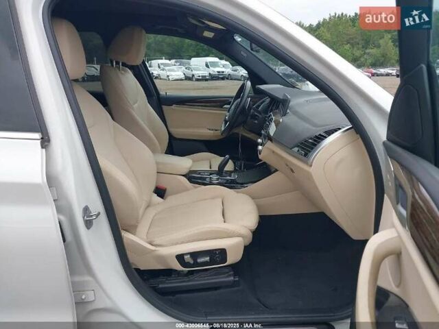 Білий БМВ Х3, об'ємом двигуна 2 л та пробігом 131 тис. км за 14050 $, фото 9 на Automoto.ua