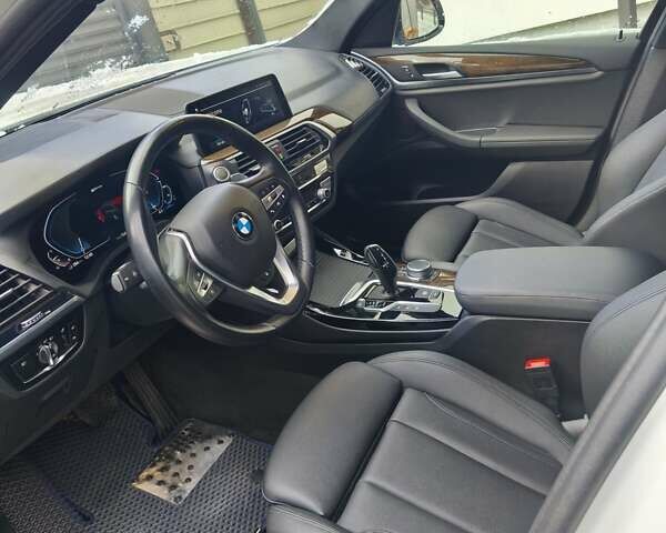 Белый БМВ Х3, объемом двигателя 2 л и пробегом 73 тыс. км за 39400 $, фото 11 на Automoto.ua