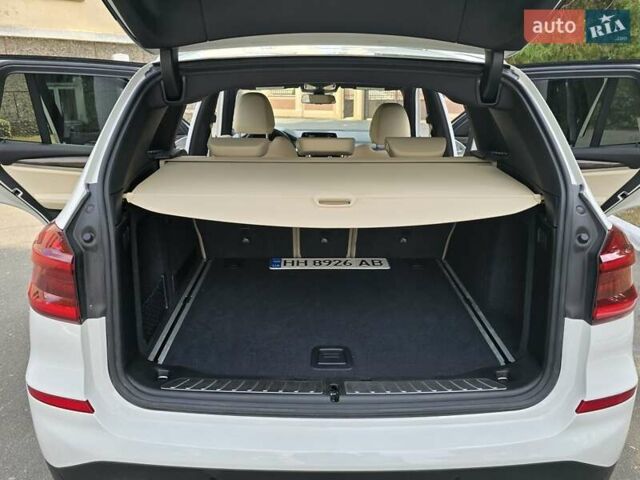 Белый БМВ Х3, объемом двигателя 2 л и пробегом 84 тыс. км за 27500 $, фото 6 на Automoto.ua