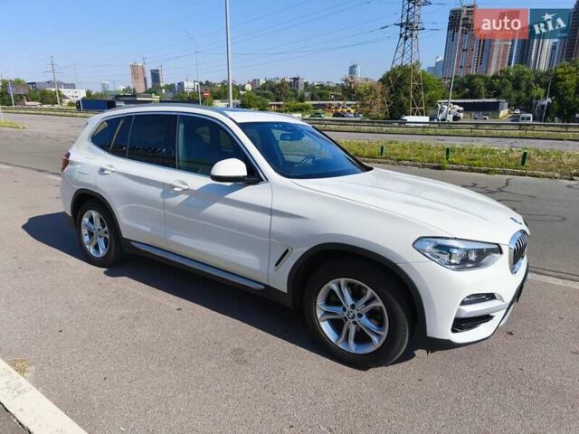 Белый БМВ Х3, объемом двигателя 2 л и пробегом 73 тыс. км за 39400 $, фото 6 на Automoto.ua