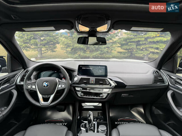 Белый БМВ Х3, объемом двигателя 2 л и пробегом 64 тыс. км за 34000 $, фото 11 на Automoto.ua