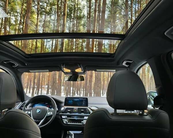 Белый БМВ Х3, объемом двигателя 2 л и пробегом 73 тыс. км за 39400 $, фото 27 на Automoto.ua